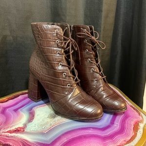 Snakeskin lace-up Booties